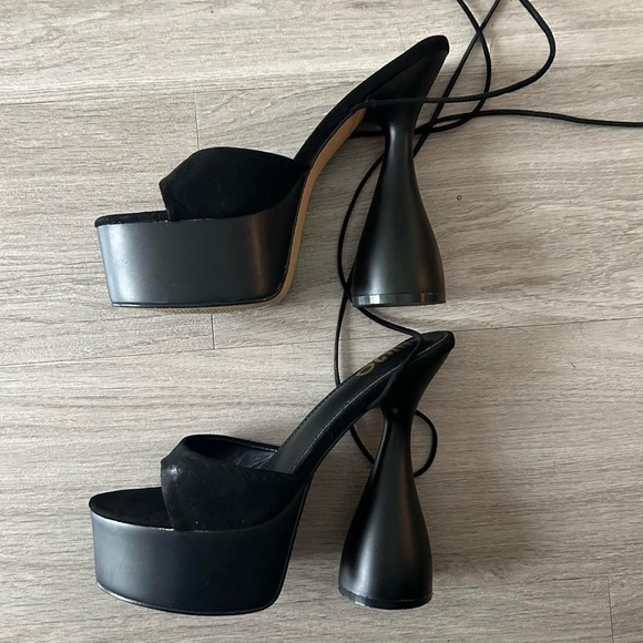 EGO Bite Me Heels - Picture 1 of 4